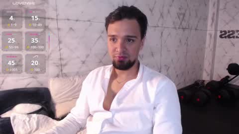 Snapshot of edward_maxx chatting on November 2025 08:24:02 PM Eduardo online show from November 2025 08:24:02 PM