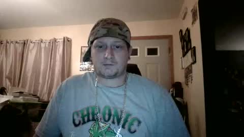 edwardaims_2please online show from November 2025 04:45:01 AM