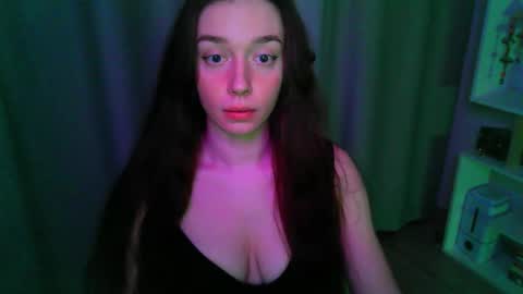 effie_balconii online show from December 2025 02:13:01 PM