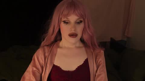 Effie Mur online show from December 2024 07:05:01 PM