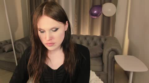 Effie Mur online show from April 2026 10:58:02 PM