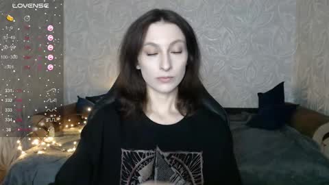 Snapshot of effy_gray chatting on November 2025 11:15:01 PM Anna online show from November 2025 11:15:01 PM