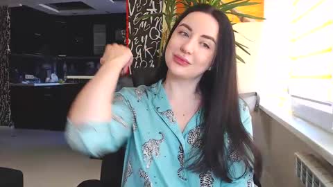 Effy online show from January 2025 09:44:02 AM