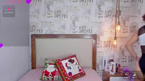 Snapshot of effystonnem chatting on December 2024 07:29:01 PM  E F F Y  online show from December 2024 07:29:01 PM