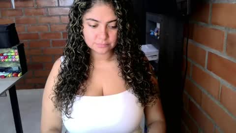 efy_lopez online show from April 2026 01:39:01 PM