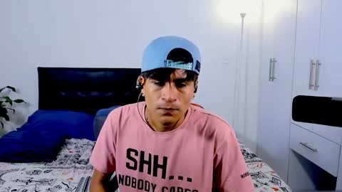 eiden_allenx1 online show from December 2024 01:32:02 PM