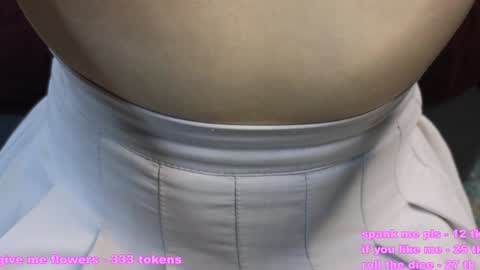 Snapshot of eipril_blushhh chatting on December 2024 02:02:01 PM Eipril online show from December 2024 02:02:01 PM