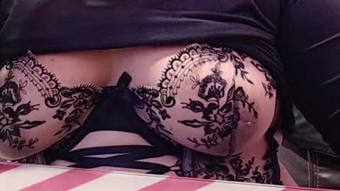 Snapshot of eireneninon chatting on October 2025 06:56:01 AM Eirene online show from October 2025 06:56:01 AM