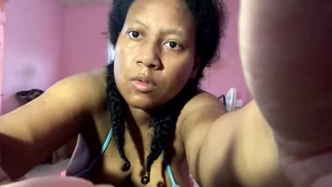 Snapshot of eirondra_valeen chatting on April 2026 10:40:02 AM Eirondra Valeen online show from April 2026 10:40:02 AM