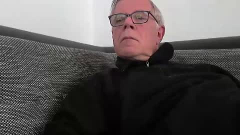 Snapshot of eisbaer1957 chatting on January 2025 02:30:02 PM eisbaer1957 online show from January 2025 02:30:02 PM