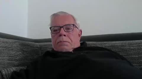 eisbaer1957 online show from June 2026 06:06:01 AM