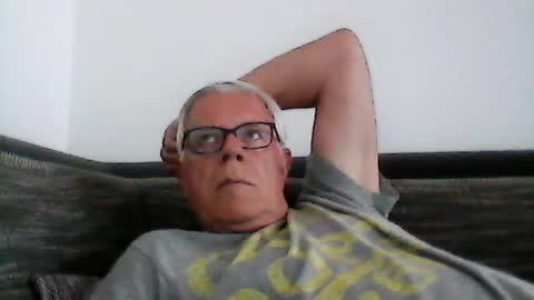 eisbaer1957 online show from June 2026 06:09:02 PM