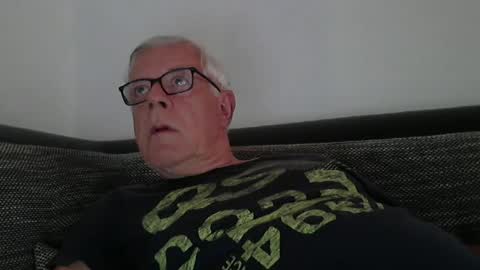 eisbaer1957 online show from August 2026 06:40:02 PM
