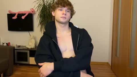 Eitan online show from January 2025 01:52:02 PM