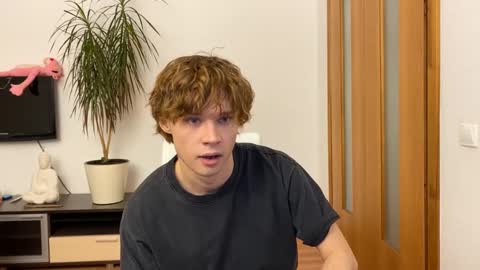 Eitan online show from January 2025 01:46:01 PM