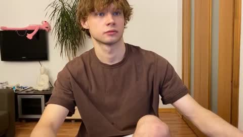 Eitan online show from January 2025 04:57:01 PM