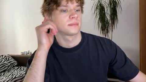 Eitan online show from February 2025 12:24:01 PM