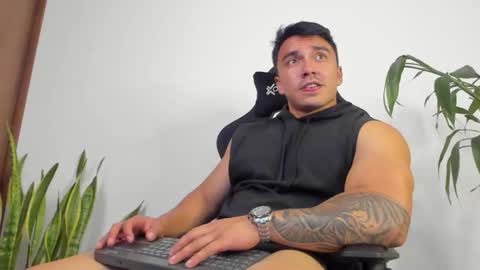 Snapshot of eithanconor1 chatting on September 2025 06:22:01 PM EITHAN CONOR online show from September 2025 06:22:01 PM