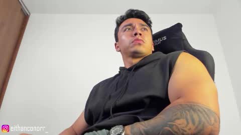 Snapshot of eithanconor1 chatting on October 2025 01:17:02 AM EITHAN CONOR online show from October 2025 01:17:02 AM