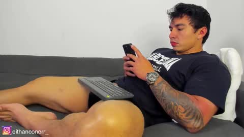 Snapshot of eithanconor1 chatting on December 2025 03:00:02 AM EITHAN CONOR online show from December 2025 03:00:02 AM