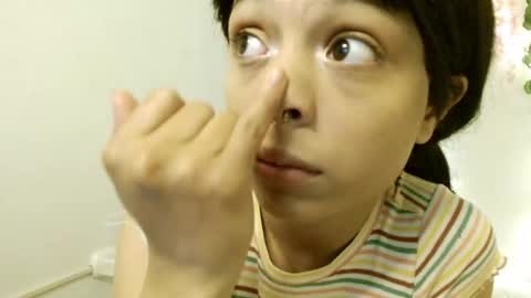 Snapshot of eiviiy1609 chatting on October 2025 01:51:01 PM eiviiy1609 online show from October 2025 01:51:01 PM