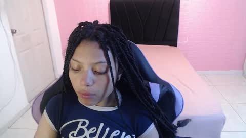 Snapshot of eiviiy1609 chatting on December 2025 01:50:02 PM eiviiy1609 online show from December 2025 01:50:02 PM