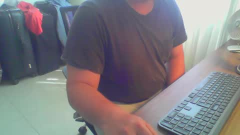 Juan Pablo M online show from December 2024 06:45:01 PM