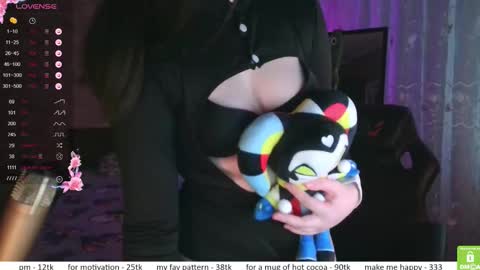 Snapshot of el_sweety chatting on November 2025 01:13:01 PM If you like it when I meow give me a thumbs up online show from November 2025 01:13:01 PM