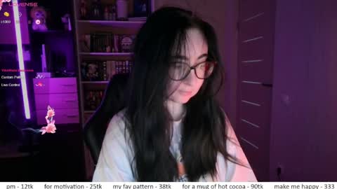 If you like it when I meow give me a thumbs up online show from April 2026 10:43:01 AM