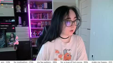 Snapshot of el_sweety chatting on June 2026 10:08:01 AM If you like it when I meow give me a thumbs up online show from June 2026 10:08:01 AM