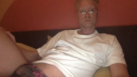 MrE online show from March 2025 09:51:01 PM