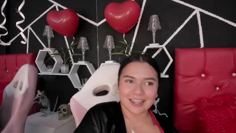 Ela online show from February 2025 11:19:02 PM