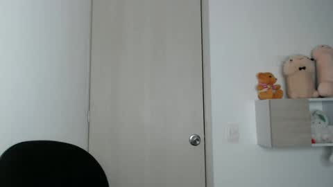 Snapshot of elandor__79876 chatting on October 2025 11:33:01 AM elandor online show from October 2025 11:33:01 AM