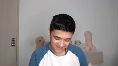 Snapshot of elandor__79876 chatting on November 2025 07:09:01 AM elandor online show from November 2025 07:09:01 AM