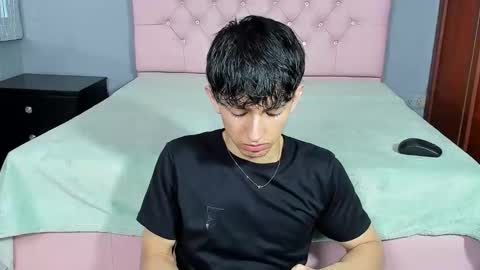 Elan Giralon online show from January 2026 09:42:01 PM