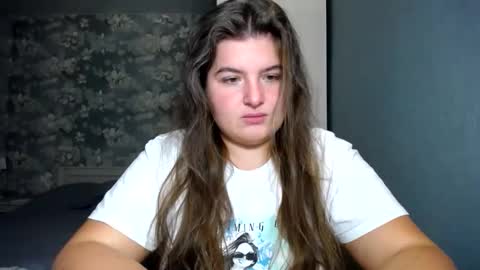 Snapshot of elanis_blair chatting on November 2025 10:41:02 PM Elanis online show from November 2025 10:41:02 PM