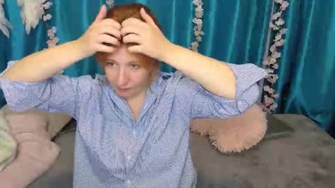 Elanna online show from October 2025 03:34:02 PM