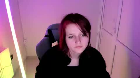 Evie online show from April 2026 08:58:02 PM