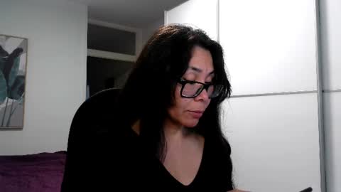 elaramuse_ online show from July 2026 08:17:02 AM