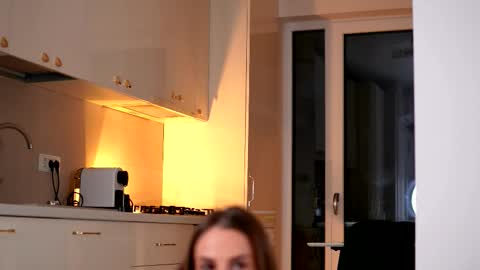 elarashine online show from March 2026 08:24:02 PM