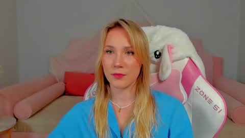 elaravoltage online show from July 2026 05:44:01 PM