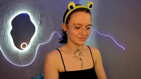 elastikiss online show from March 2026 04:37:01 PM