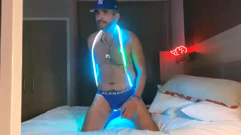 Armando online show from October 2025 04:57:01 AM
