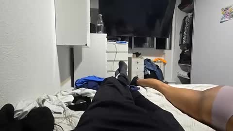 Calientesamateurr online show from April 2026 08:11:02 PM