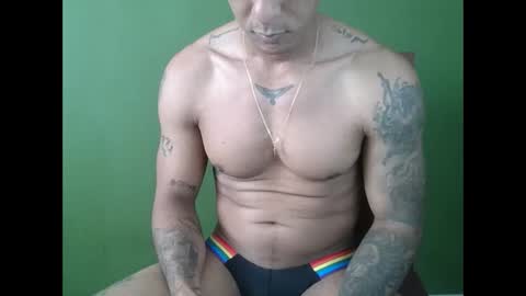 Snapshot of elcamaleon33 chatting on May 2026 02:26:01 PM elcamaleon33 online show from May 2026 02:26:01 PM
