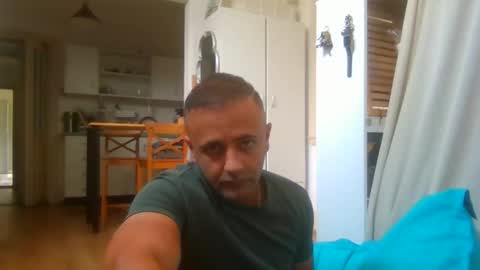 daniel18cmx online show from October 2025 01:51:02 AM