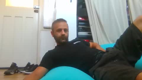 daniel18cmx online show from November 2025 02:10:02 AM