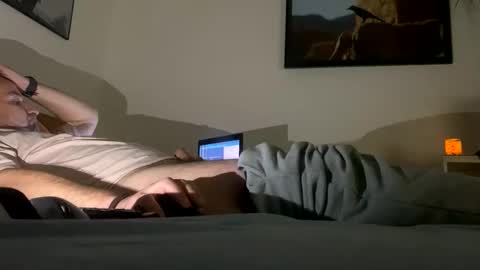 elcretinmo online show from December 2025 01:36:01 AM