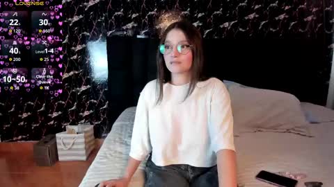 Elecktra online show from October 2025 07:47:02 PM