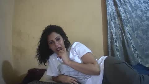 Isabella online show from February 2026 05:34:01 PM